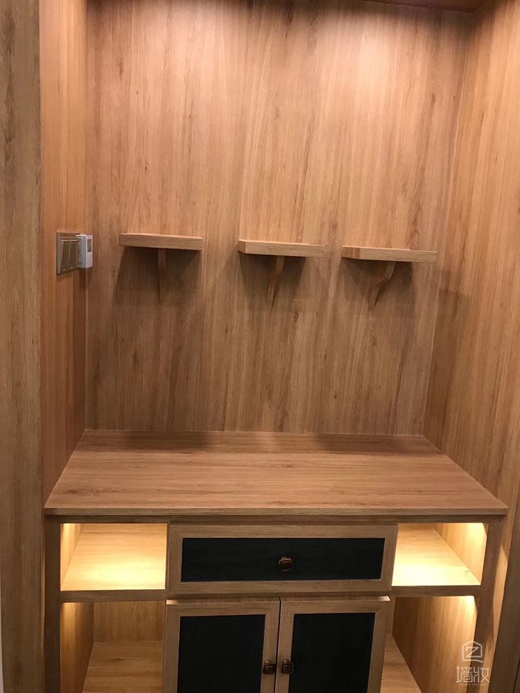  成都藏醫(yī)院木紋膜貼膜案例展示-PVC裝飾貼膜