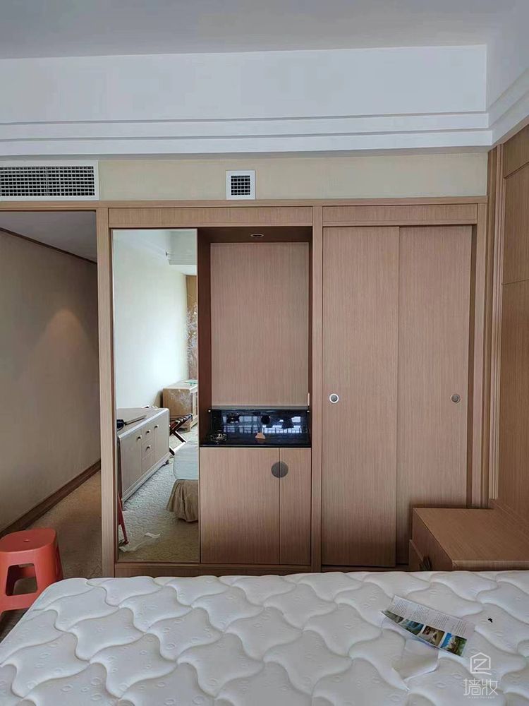 LX(Lg）裝飾膜大型酒店翻新改色家具翻新門翻新廣安思源酒店