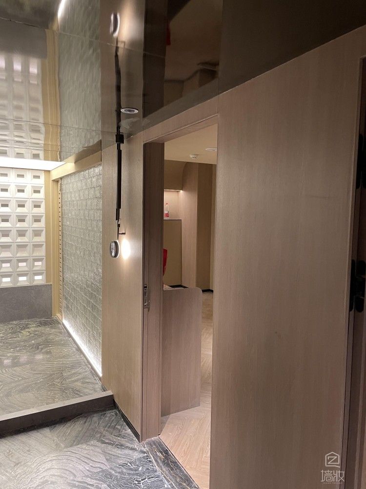 品味茶香新境界：LG 進口改色膜木紋膜，打造高端茶樓典范